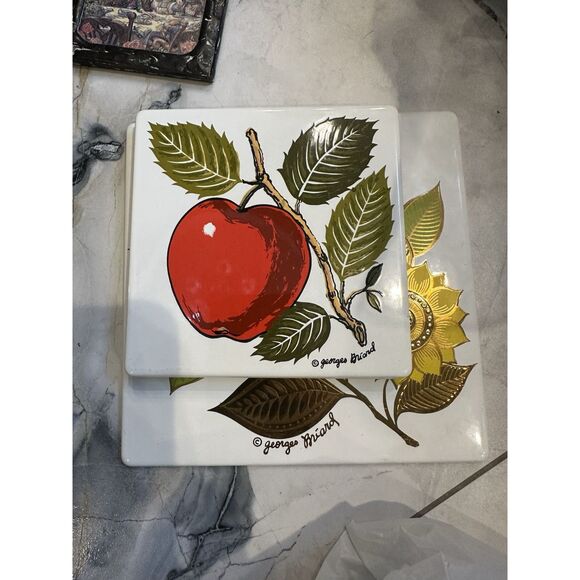 MID-CENTURY GEORGES BRIARD APPLE ENAMEL METAL TILE TRIVET / COASTERS - Picture 2 of 6